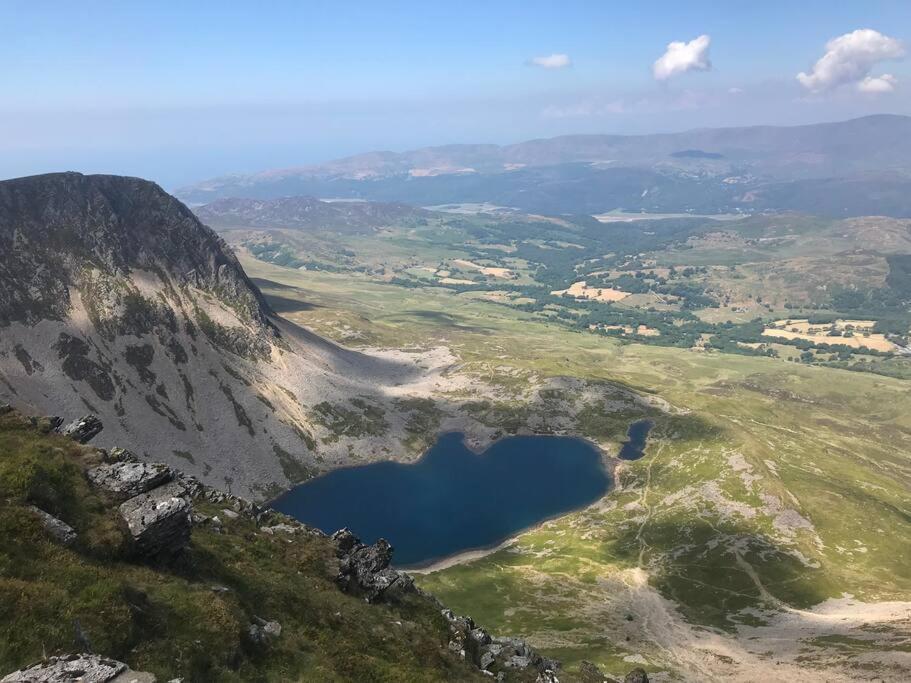 Pandy Farmhouse - Panoramic Mountain Views Within Snowdonia'S National Park - 4X4 Recommended ドルゲラウ エクステリア 写真