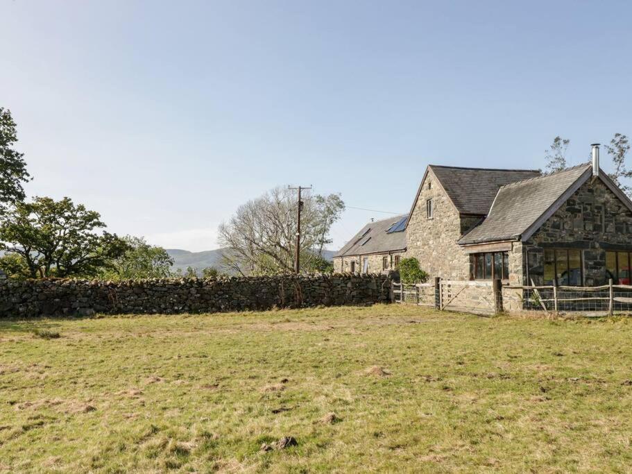 Pandy Farmhouse - Panoramic Mountain Views Within Snowdonia'S National Park - 4X4 Recommended ドルゲラウ エクステリア 写真