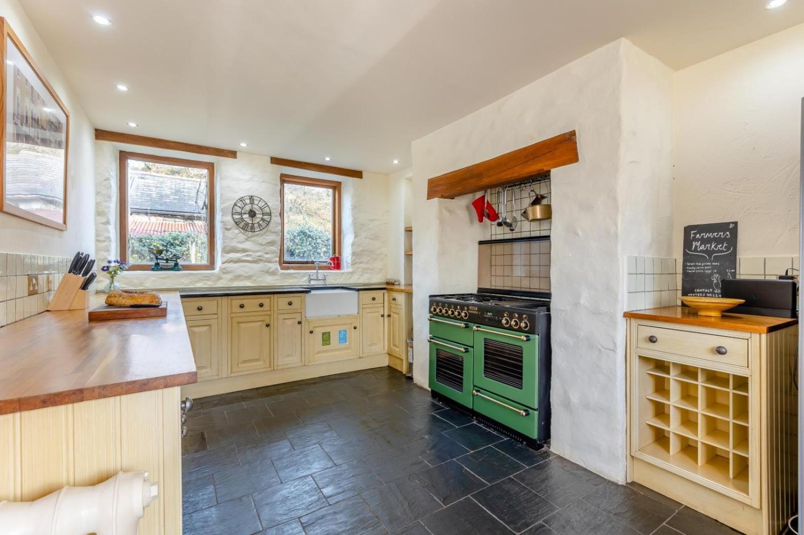 Pandy Farmhouse - Panoramic Mountain Views Within Snowdonia'S National Park - 4X4 Recommended ドルゲラウ エクステリア 写真